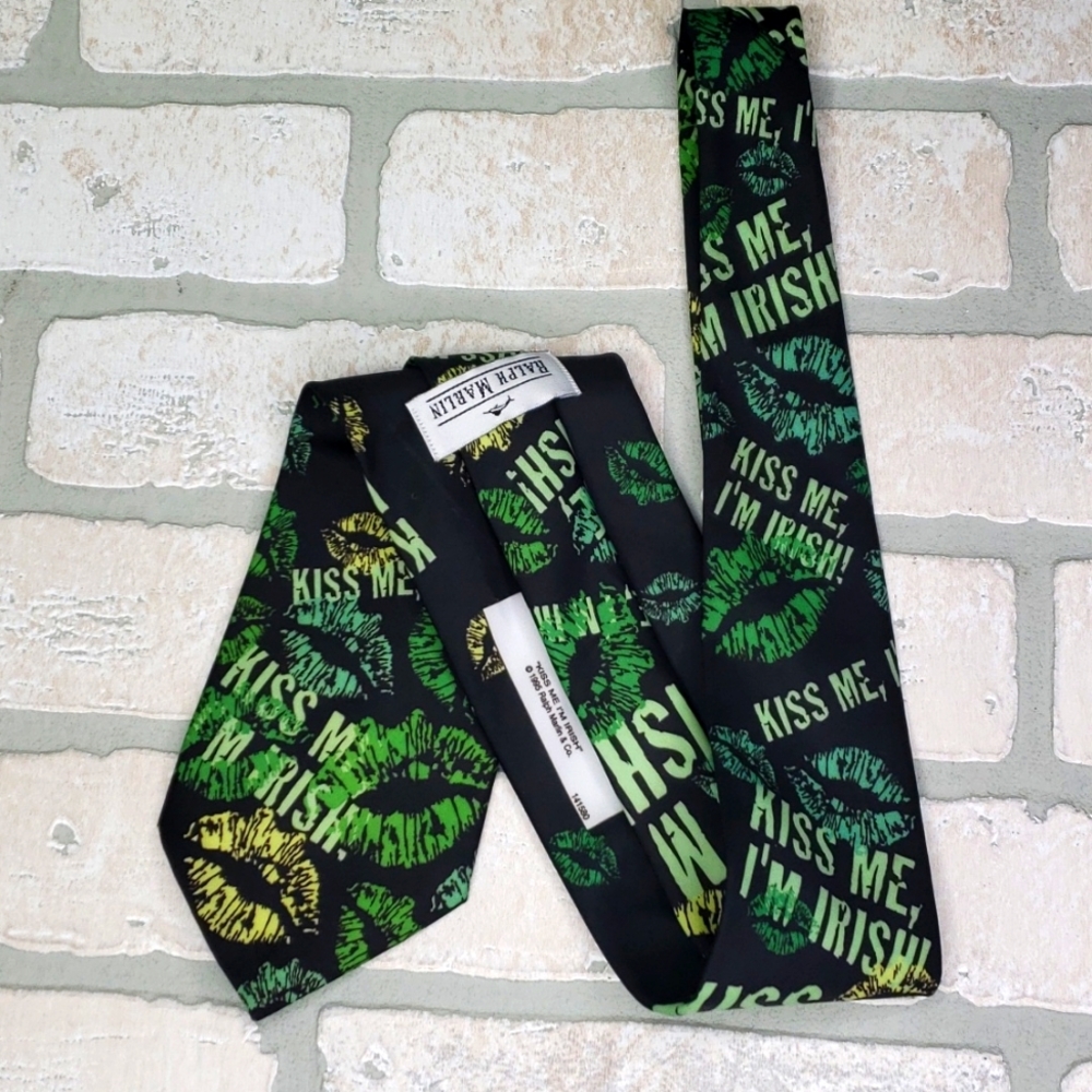 Kiss me I'm Irish green Saint Patrick's day men's tie vintage 90's Ralph Marlin